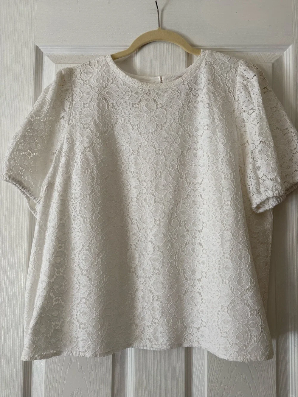 LOFT Ivory Lace Puff Sleeve Blouse